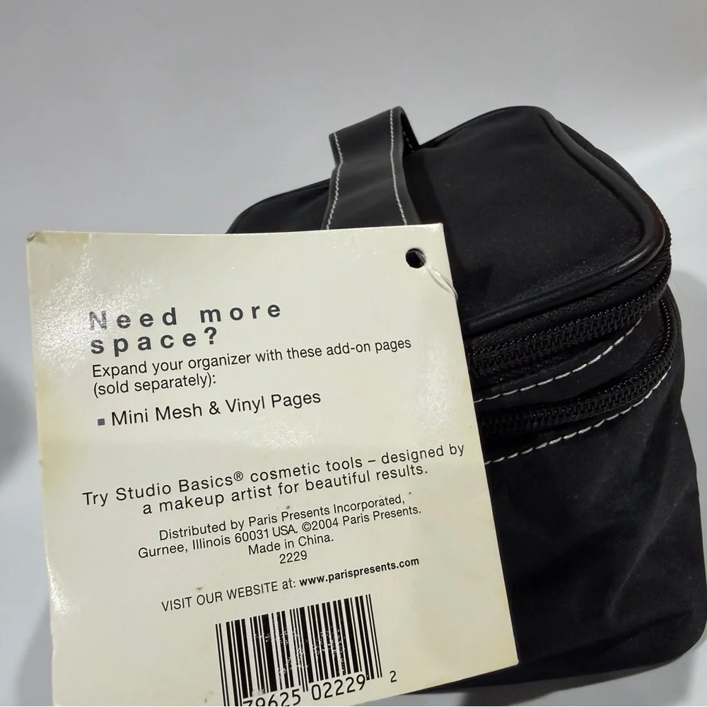 NWT Y2K 2004 Vintage Black Nylon Makeup Organizer Travel Train Case Cosmetic Bag